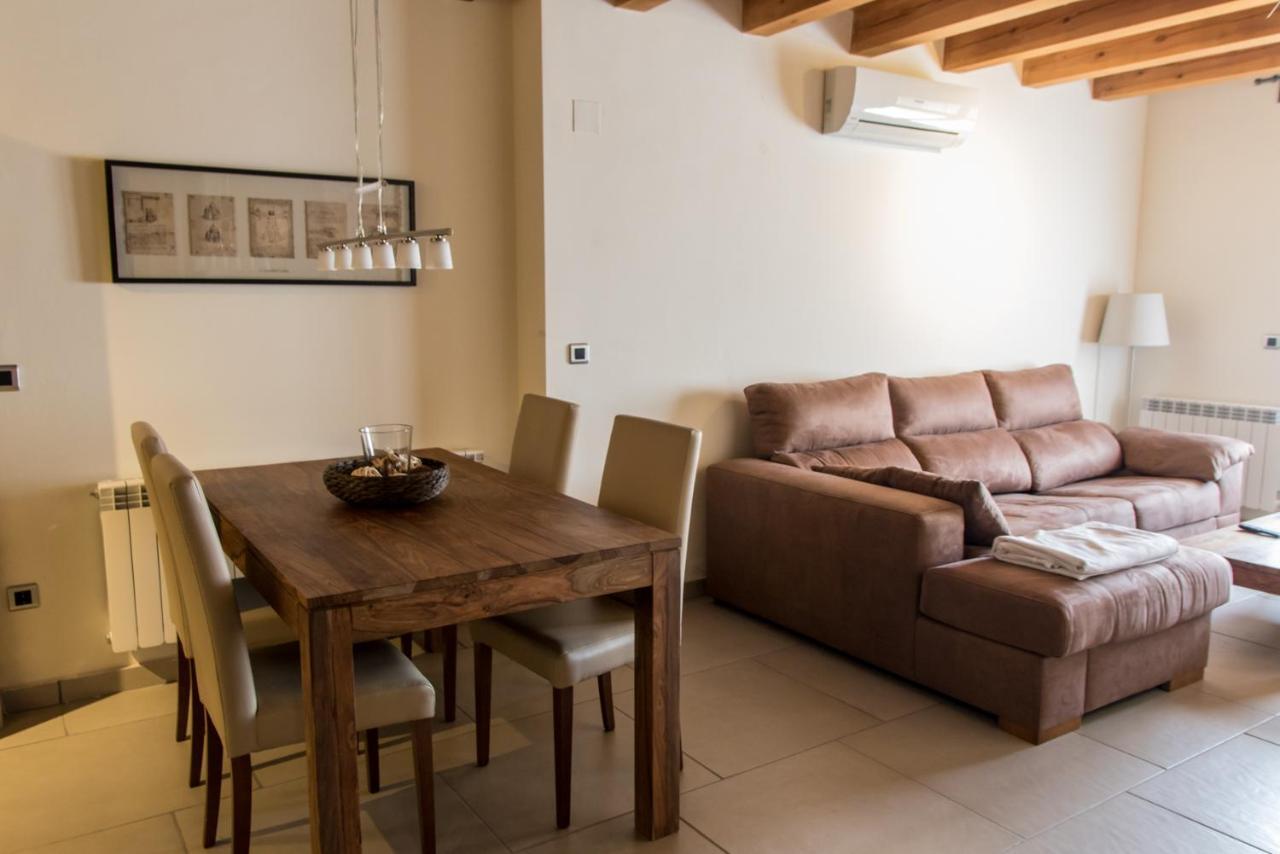 Plaza Apartamentos Binéfar 外观 照片