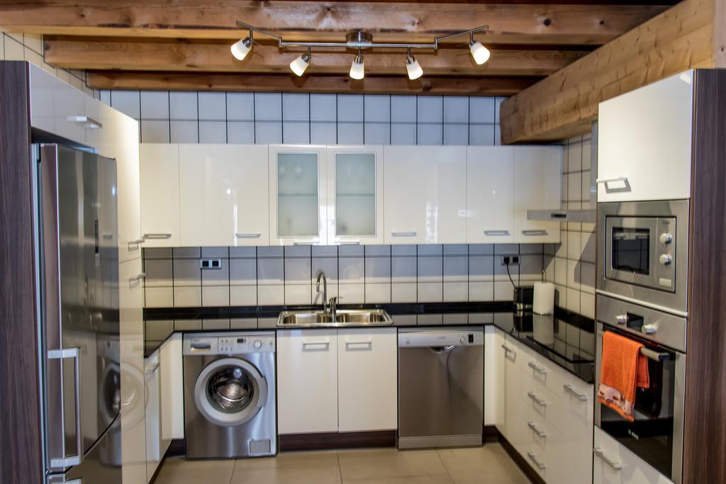 Plaza Apartamentos Binéfar 外观 照片